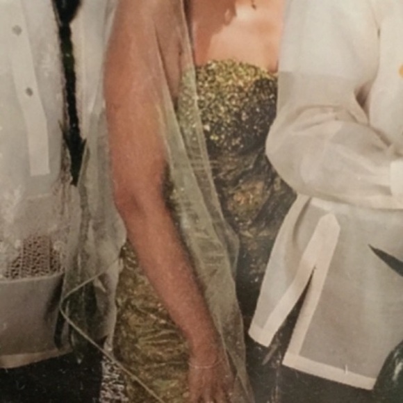 Lace Green Medium Especial Ocassion Gown Size Medium - Picture 6 of 12